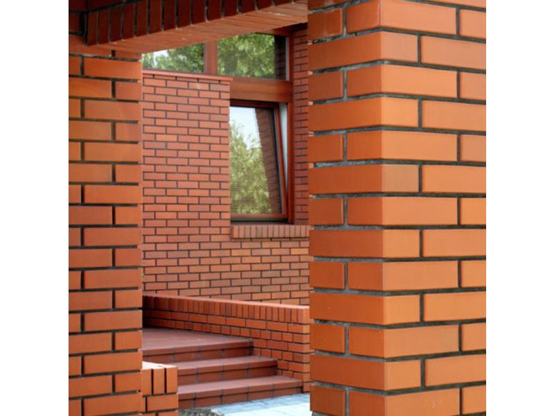 Надежно и красиво: строительство из красного кирпича